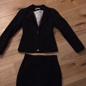 H&M women’s skirt suit size 2